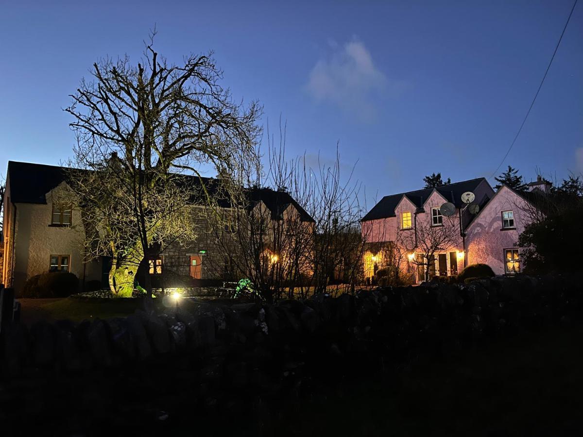 Burren Court Lodge Ballyvaughan Exteriör bild