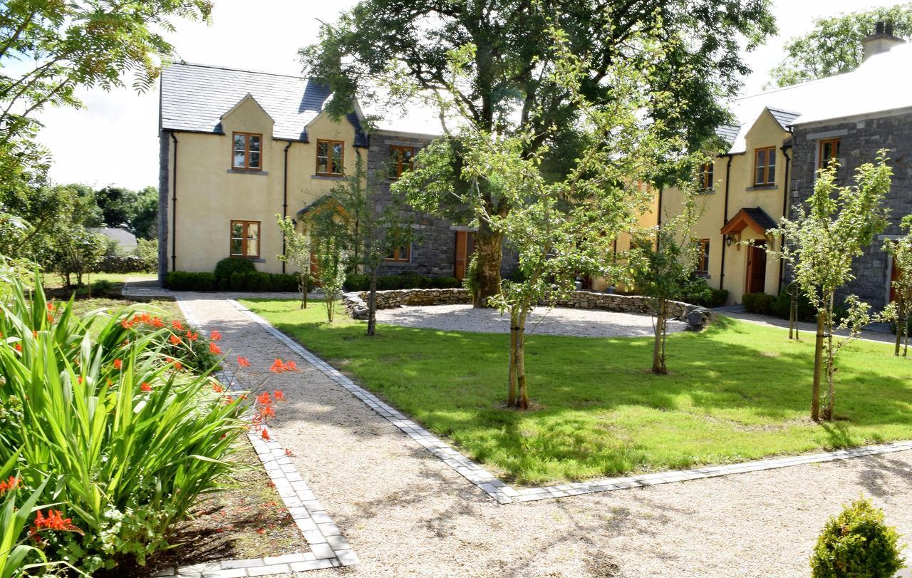 Burren Court Lodge Ballyvaughan Exteriör bild